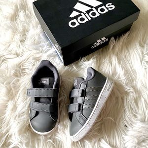 Toddler Adidas Velcro Strap Sneakers